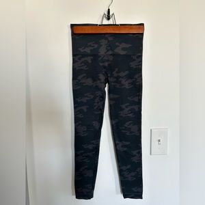 SPANX Camo leggings